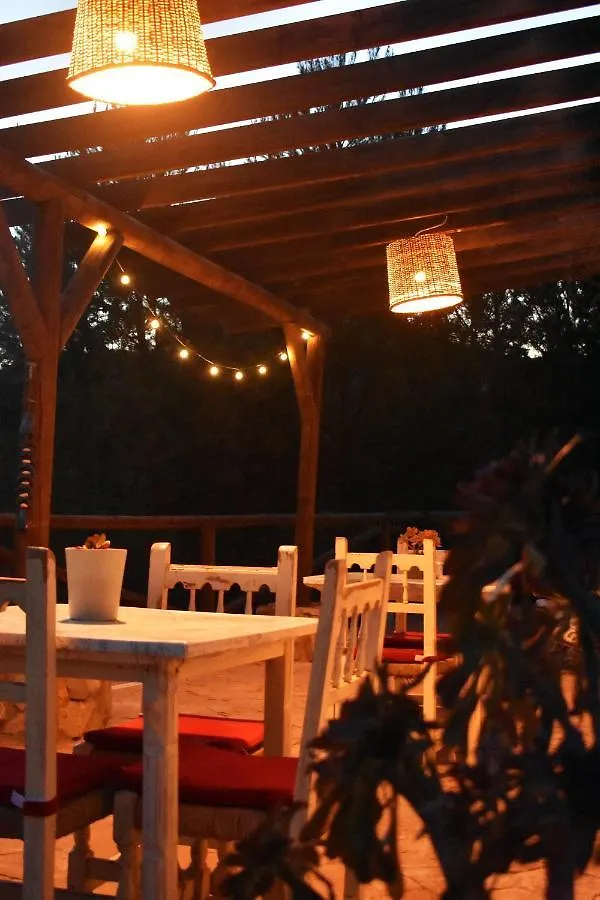 Casa Kisi Cottage, Rural Boutique Bed & Breakfast Colmenar 2*,  Spain